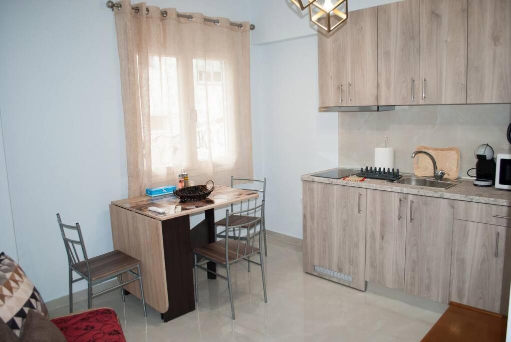 Mina'S Spacious Apt : June '23 Renovated Солун Екстериор снимка